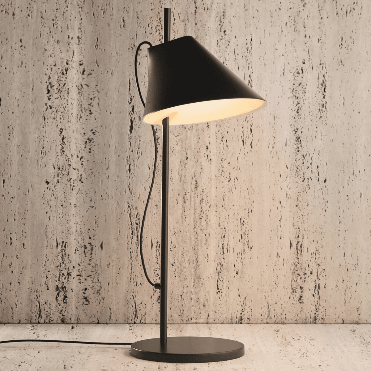 Louis Poulsen YUH Bordlampe - Flere varianter